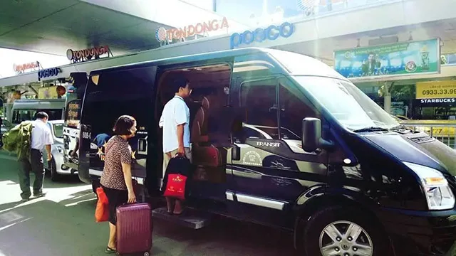 Thuế xe đưa đón sân bây limoousine